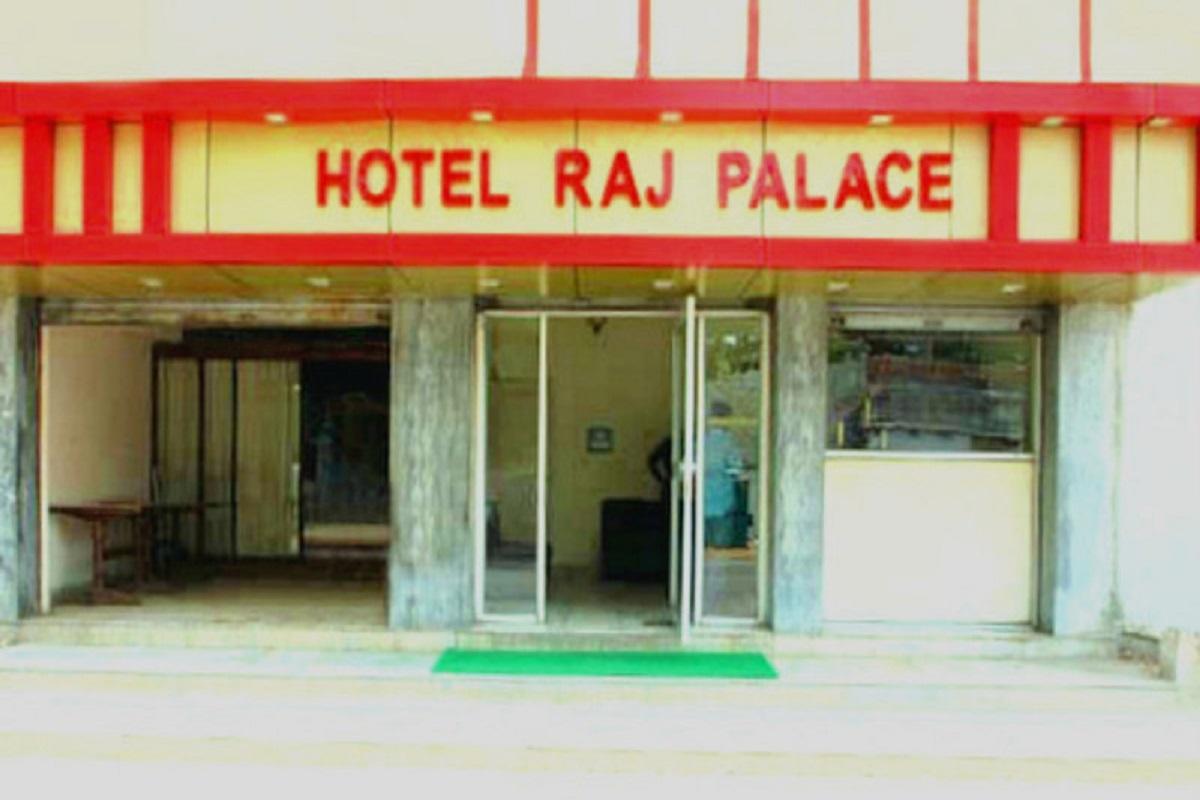 奥拉奇哈 Raj Palace酒店 外观 照片